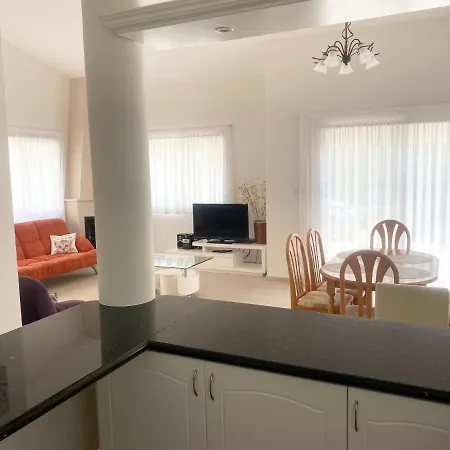 Вилла With Spacious Living Area And Private Pool. Пафос